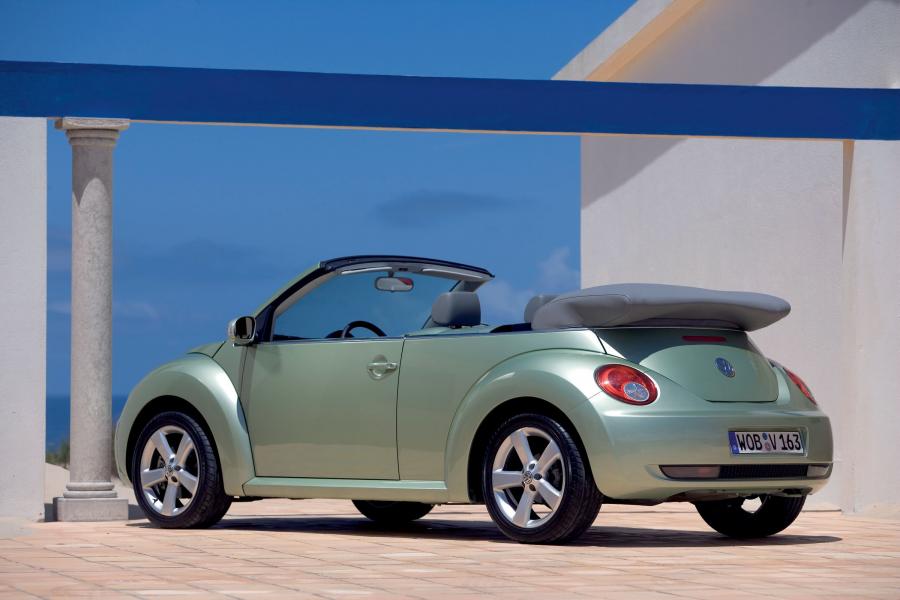  Volkswagen New Beetle Cabriolet 2006 года  (фото 7 из 39)